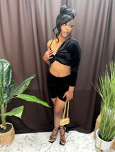 Load image into Gallery viewer, Black velvet set
