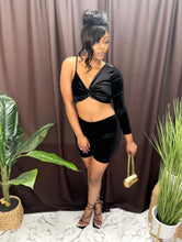 Load image into Gallery viewer, Black velvet set
